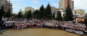 Ansamblul Folcloric „Plaiurile Dornelor” a obținut Trofeul Festivalului „Pe fir de baladă” de la Târgu Jiu