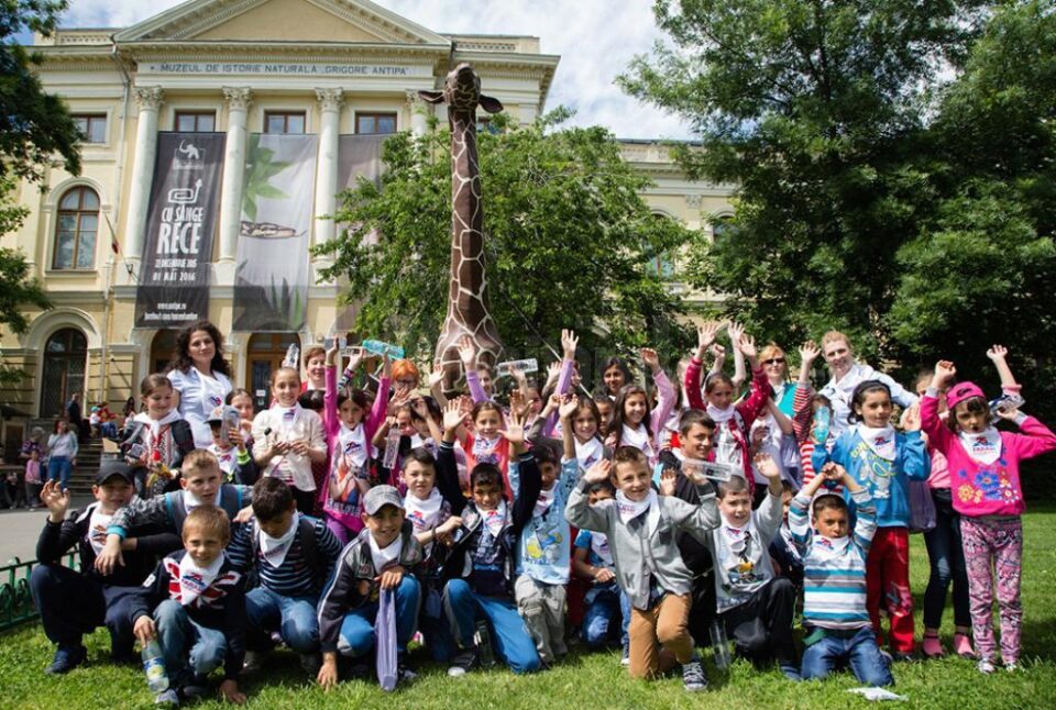 60 de copii din Suceava și Ilfov, duși în excursie la București de Fundația FARA, patronată de Prințul Charles. Foto: Mihnea Ciulei 60 de copii din Suceava și Ilfov, duși în excursie la București de Fundația FARA, patronată de Prințul Charles. Foto: Mihnea Ciulei