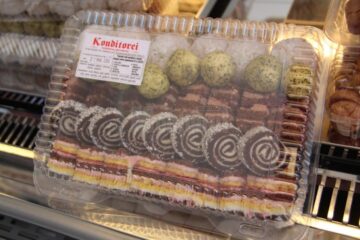 Cofetăria Konditorei se deschide astăzi, la kilometrul 0 al Sucevei