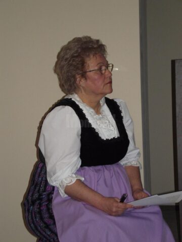 Elena Oborocenu - autoarea volumului „În căutarea sașilor pierduți în Moldova”