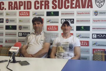 Bogdan Tudoreanu, președintele Consiliului de Administrație al ACS Rapid CFR Suceava, și antrenorul-jucător Daniel Bălan