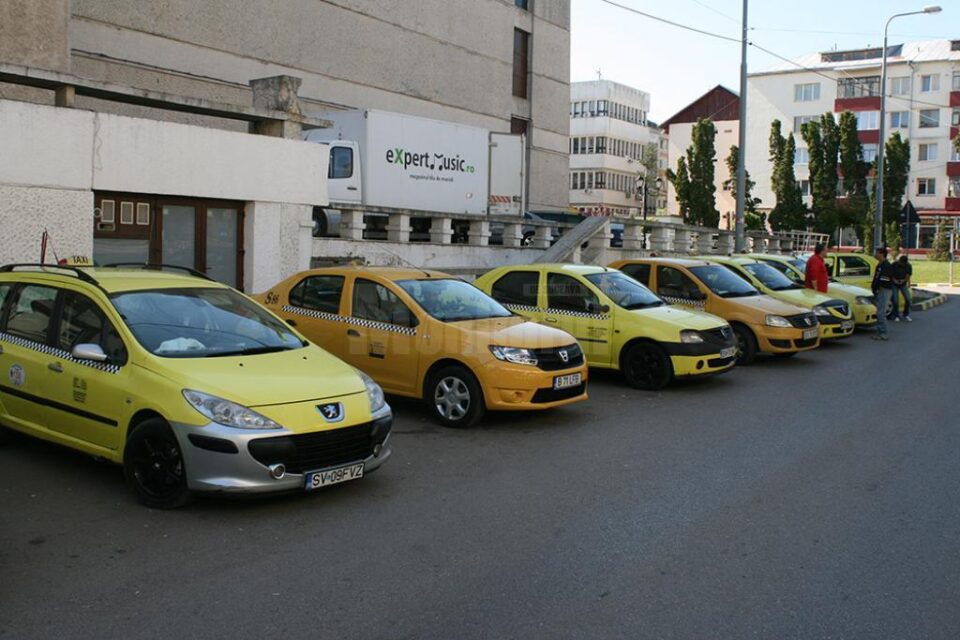 Stația de taximetre în care cei doi indivizi s-au urcat în taxi