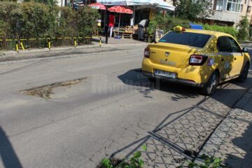 Pericol public pe strada Narciselor, din cauza craterelor apărute în urma lucrărilor făcute „nemțește”