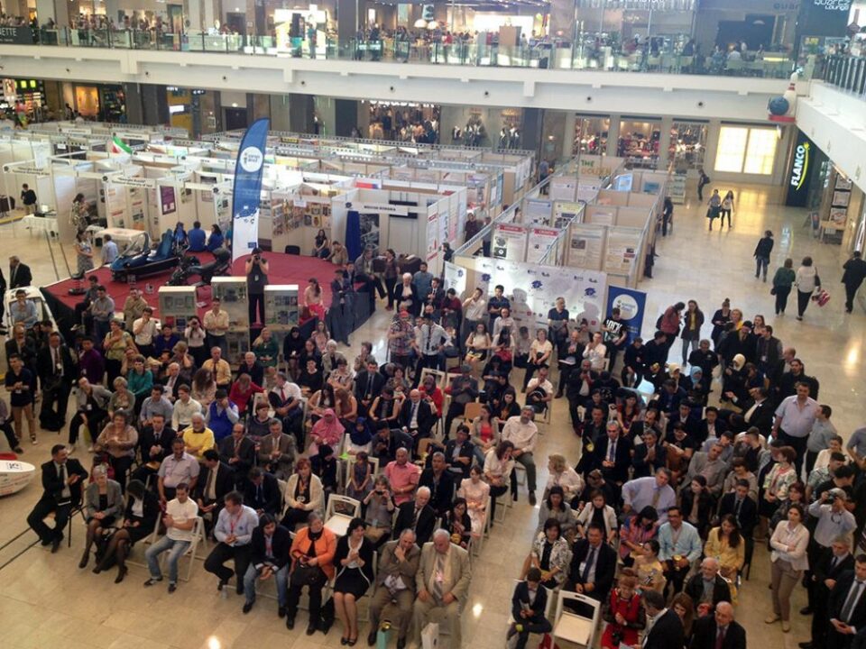 Medalii pentru universitarii suceveni la expoziția europeană „Euroinvent”