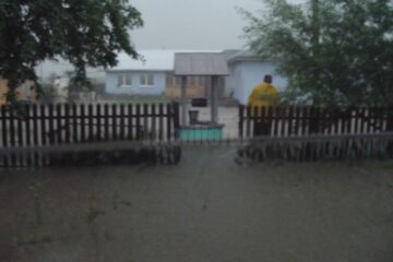 „Cod galben” de inundații pe bazinul superior și afluenții râurilor Moldova, Suceava și Bistrița