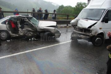 Mașinile implicate în accident