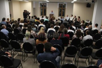 Zeci de cititori au fost prezenți la lansare