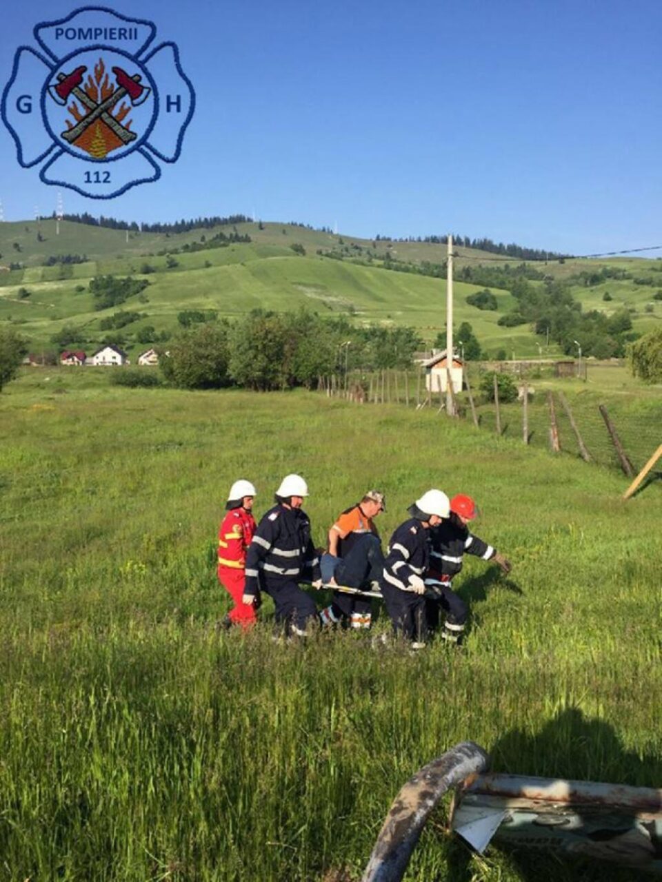 Cei trei tineri au ajuns la spital