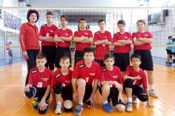 Micii voleibaliști fălticeneni au ratat podiumul