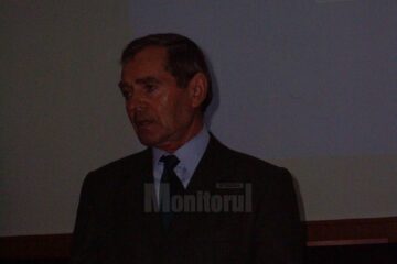 Prof. dr. Vasile Ghețău