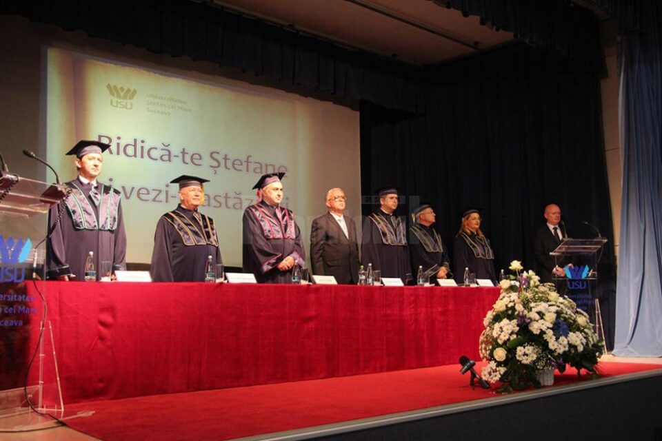 Președintele Curții Constituționale a României, Augustin Zegrean, distins cu titlul Doctor Honoris Causa al USV