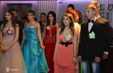 Muzică, dans și umor, la Balul Bobocilor organizat de Liceul cu Program Sportiv Suceava