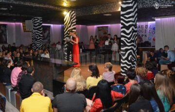 Muzică, dans și umor, la Balul Bobocilor organizat de Liceul cu Program Sportiv Suceava