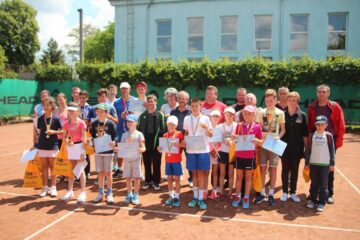 Olimpiada Sportului Școlar a debutat pe terenurile bazei sportive Unirea