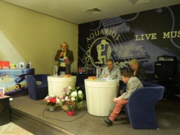 Volumul „Numărătorul de pași”, lansat la Aquarius Center din Câmpulung Moldovenesc