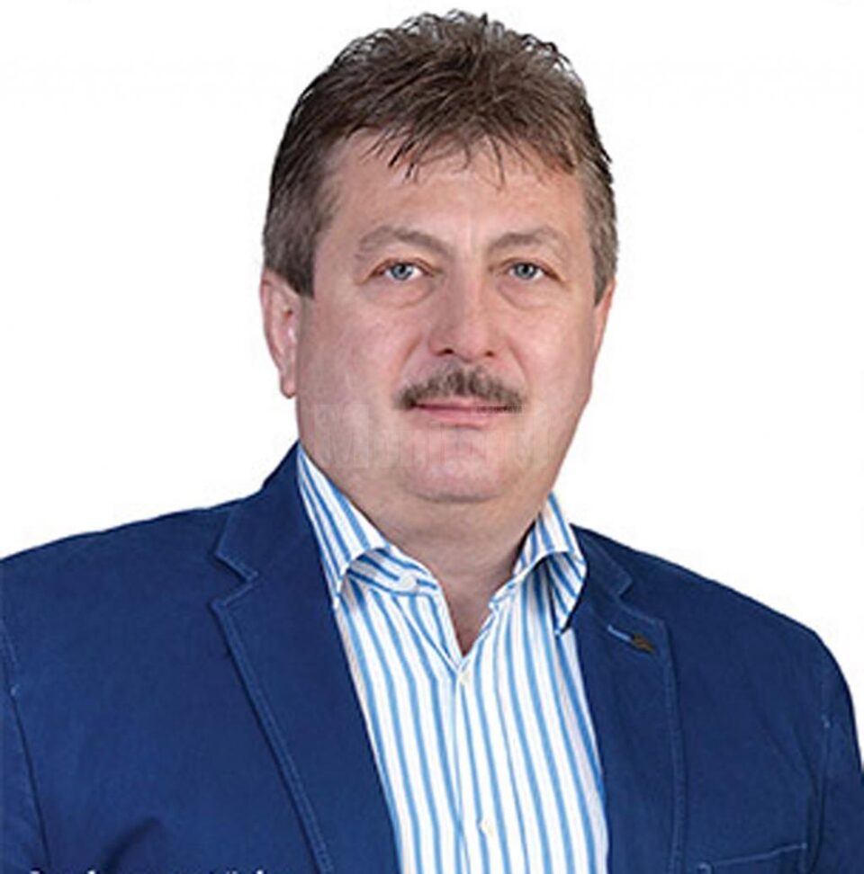 Omul de afaceri Liviu Cepoi candidează din postura de independent pentru un post de consilier local în Vatra Dornei Omul de afaceri Liviu Cepoi candidează din postura de independent pentru un post de consilier local în Vatra Dornei