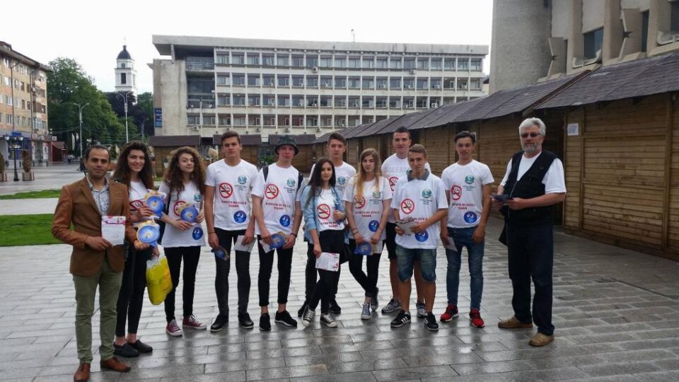 Acțiunea "Tinerii Împotriva Tutunului"