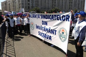 Angajați din educație din toată țara au mers pentru miting la București