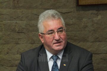 Ion Lungu: „În cursul zilei de astăzi vom semna contractul de achiziție a cinci autobuze noi, de capacitate mică”