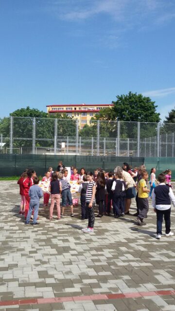 Târgul de jocuri, la Școala Gimnazială Nr. 8 Suceava