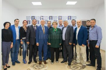 Cătălin Miron, președintele PNL Rădăuți, sprijinit pentru funcția de primar de un fost ministru al Muncii, Mariana Câmpeanu