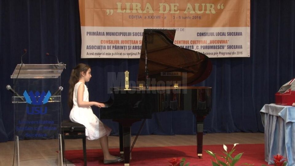 O elevă de 10 ani, din București, a câștigat Trofeul Concursului „Lira de Aur”, de 1.000 de euro