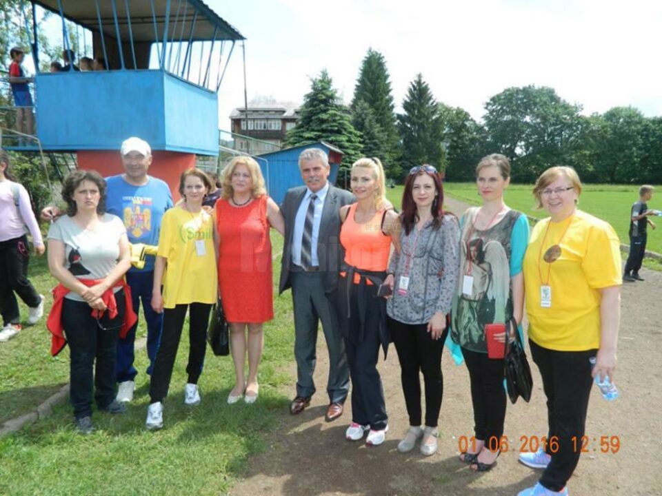 Circa 400 de copii au participat la “Maratonul Speranței”, pe stadionul din Câmpulung Moldovenesc