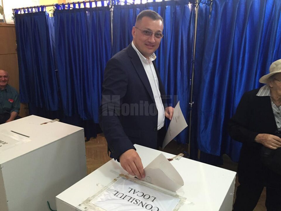 Ioan Bogdan Codreanu: „Am votat pentru comunitatea mea, precum și pentru întreaga Bucovină" Ioan Bogdan Codreanu: „Am votat pentru comunitatea mea, precum și pentru întreaga Bucovină"