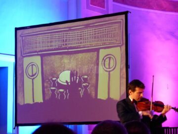 Acorduri încântătoare de vioară Stradivarius și creații inedite în nisip, la Catedrala Romano-Catolică din Suceava