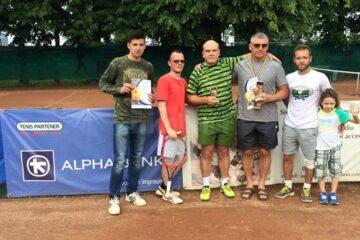 O parte dintre câștigătorii și finaliștii competiției de la Baza Unirea