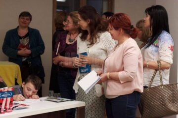 Copilul poet Sebastian Crăciun și-a lansat la Suceava cel mai recent volum de versuri