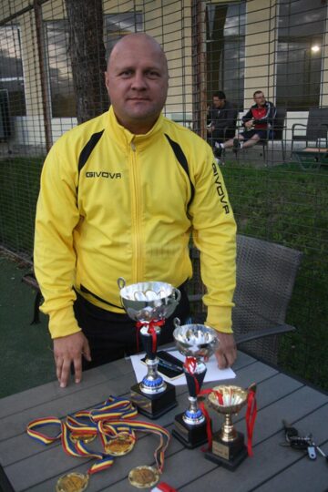 Profesorii au câștigat primul trofeu în Campionatul Bugetarilor