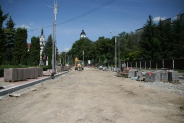 Modernizarea străzii din fața DNA, sistată pentru că Guvernul n-a virat banii pentru lucrările executate