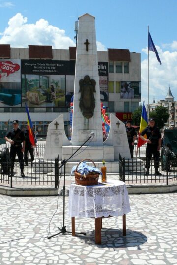 Ziua Eroilor, sărbătorită la Fălticeni