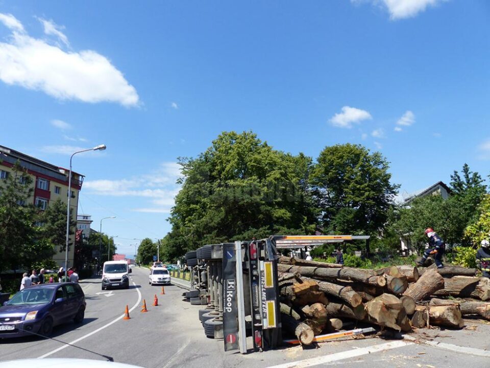 Primăria a fost amendată pentru ca nu ar fi intervenit pentru a degaja carosabilul