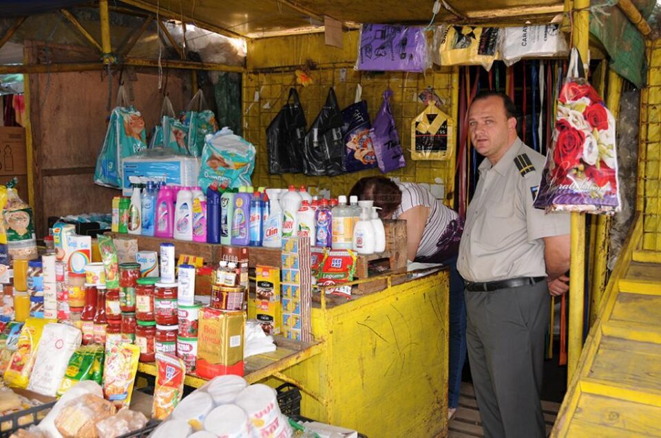 Controalele au avut drept scop reducerea evaziunii fiscale în rândul comercianților de la tarabe și eliminarea de pe piață a mărfurilor de contrabandă