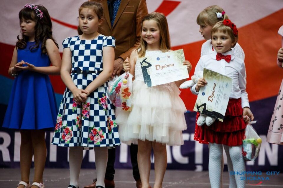 Concursul județean de muzică ușoară „Vocea Bucovinei” Concursul județean de muzică ușoară „Vocea Bucovinei”