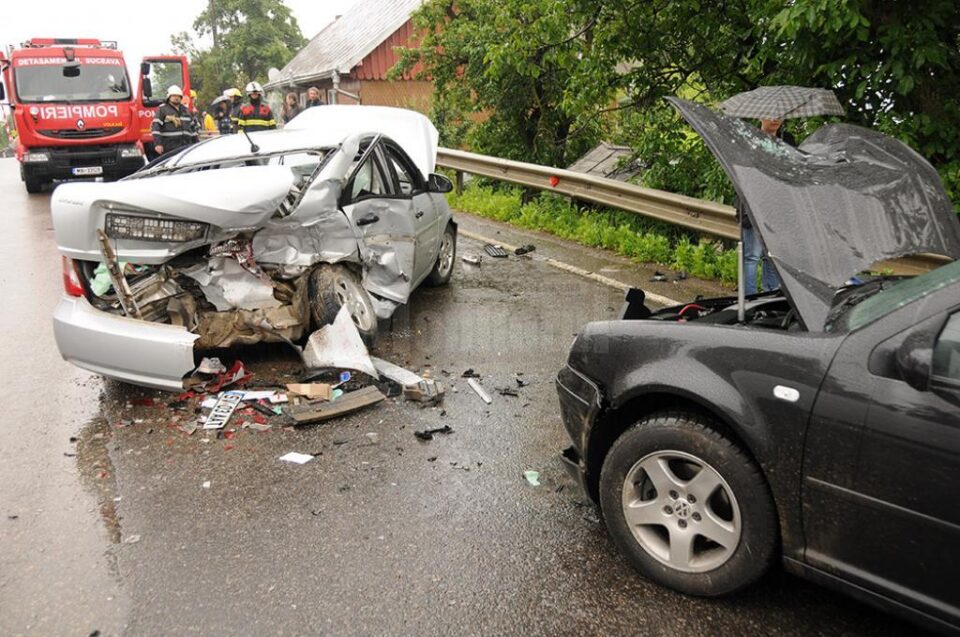 6 persoane au fost rănite în urma accidentului de la Ilișești, produs de șoferul imprudent 6 persoane au fost rănite în urma accidentului de la Ilișești, produs de șoferul imprudent