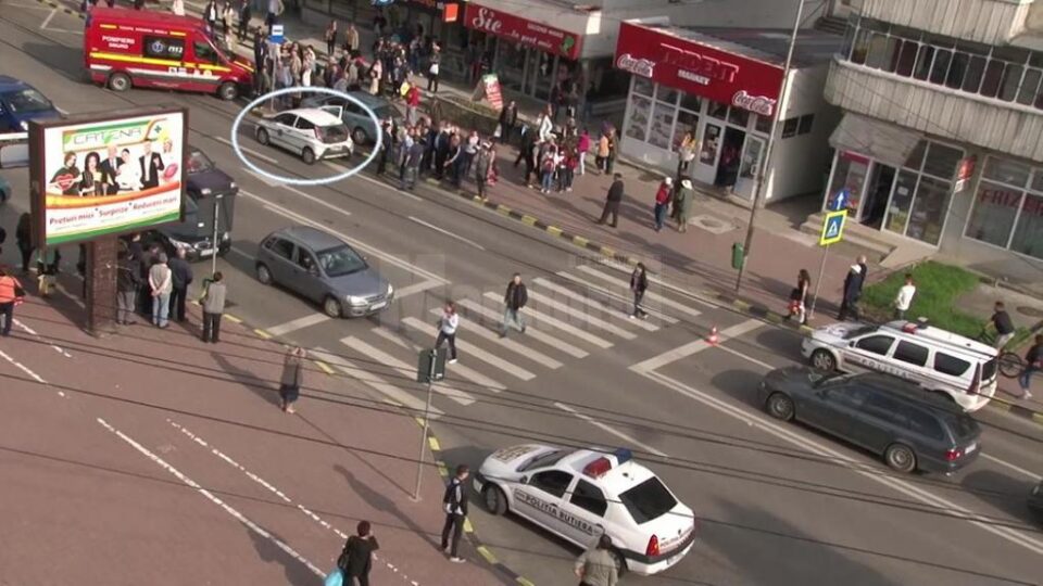 Autoturismul Toyota care a accidentat-o pe fata de 12 ani