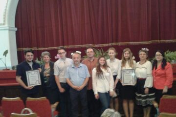 Reprezentanții a trei școli au primit distincții pentru activitățile pe care le-au organizat în „Școala altfel”