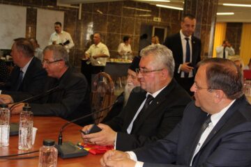 Lungu a preluat un nou mandat de primar al Sucevei, cu Harșovschi și Andronache viceprimari