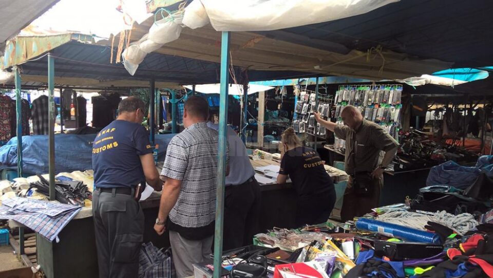 Inspectorii ANAF, din nou în control în Piața Mare