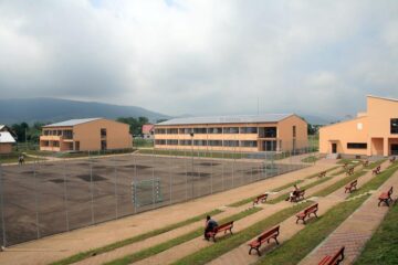 Noul campus din Vicovu de Sus