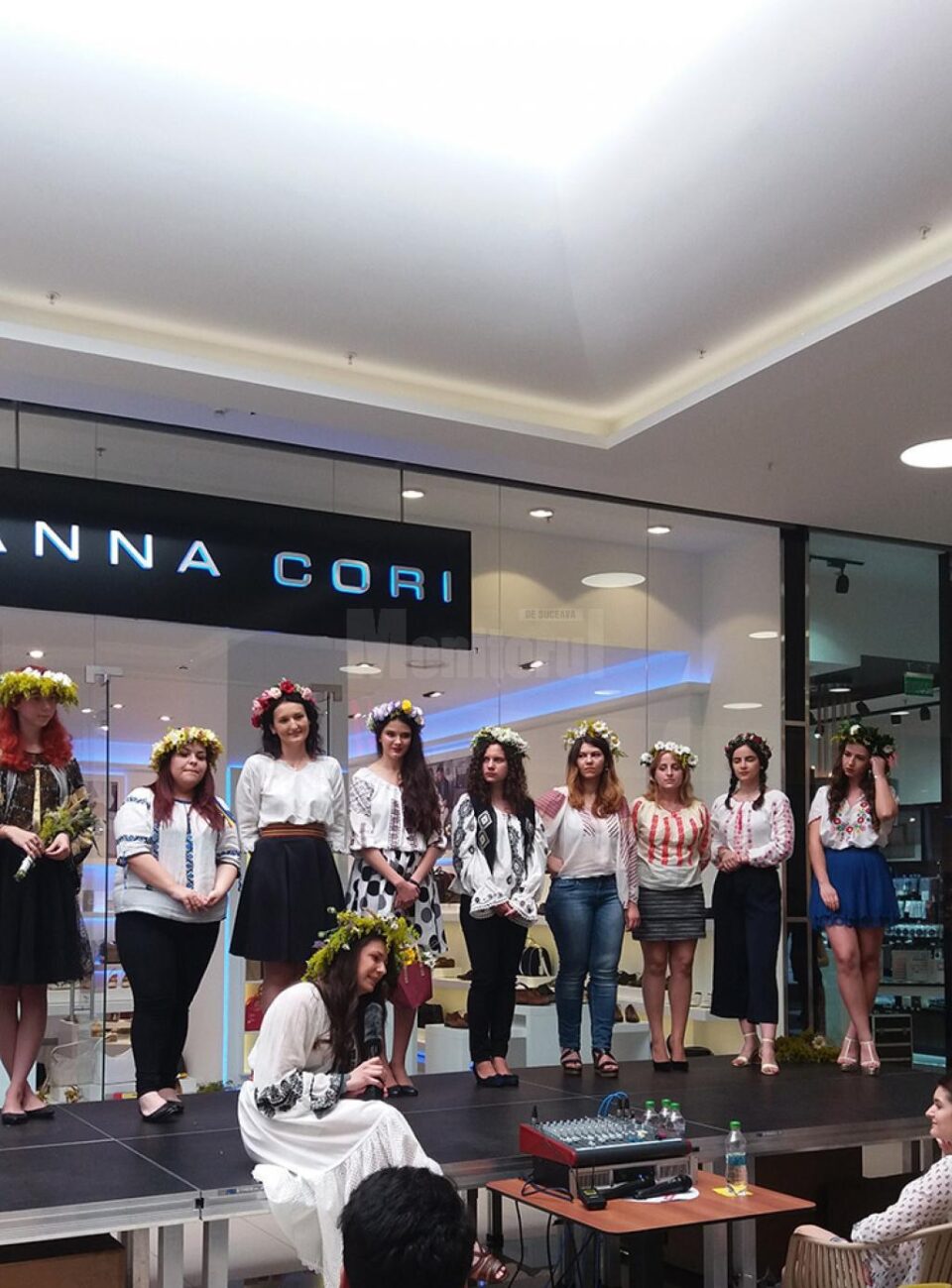 MAGIE LA MAGAZINUL ANNA CORI, BRAND AL FABRICII DENIS, SÂMBĂTĂ, 25.06.2016, ÎN SHOPPING CITY TIMIȘOARA, LA CONCURSUL „REGINA SÂNZIENELOR”