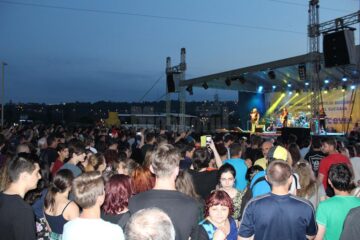 Mii de spectatori la concertele dedicate Zilelor Sucevei