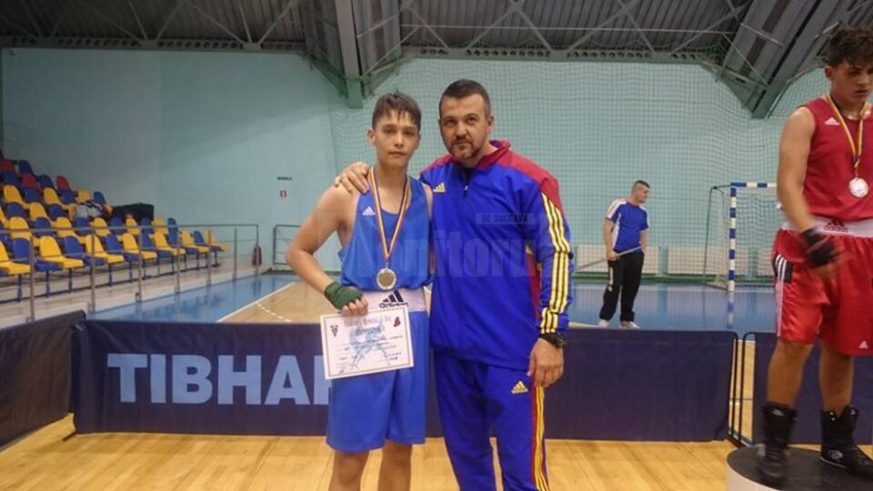 Laurențiu Valentin Ungureanu alături de antrenorul Andu Vornicu