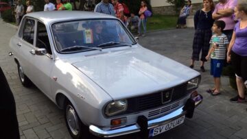 Suceveanul Dănuț Crainiciuc, locul I la concursul de eleganță la care a participat „crema” automobilelor retro