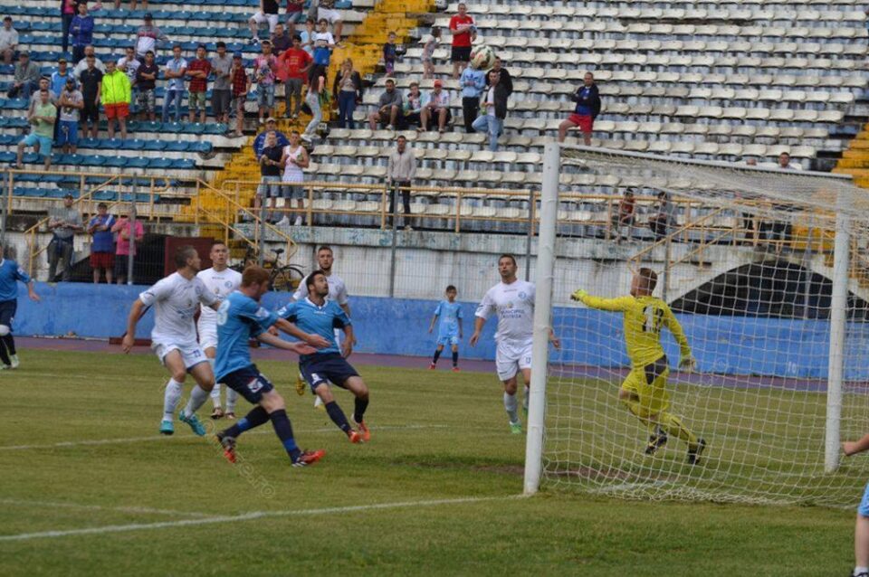 Chiar dacă a pierdut barajul de promovare, Șomuz Fălticeni ar putea să ajungă totuși în Liga a III-a. Foto: www.timpOnline.ro Chiar dacă a pierdut barajul de promovare, Șomuz Fălticeni ar putea să ajungă totuși în Liga a III-a. Foto: www.timpOnline.ro