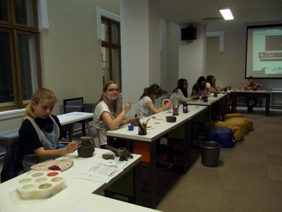 Atelierul de arheologie experimentală Artă și Artefacte