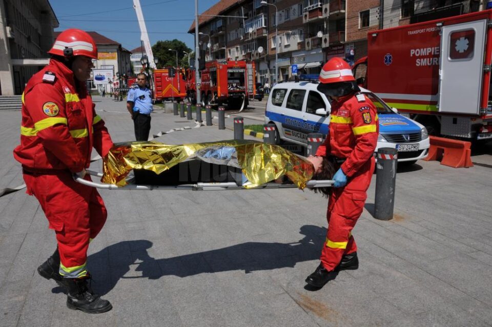 Exercițiu de intervenție în centrul municipiului Suceava, în cadrul unei situații majore de urgență